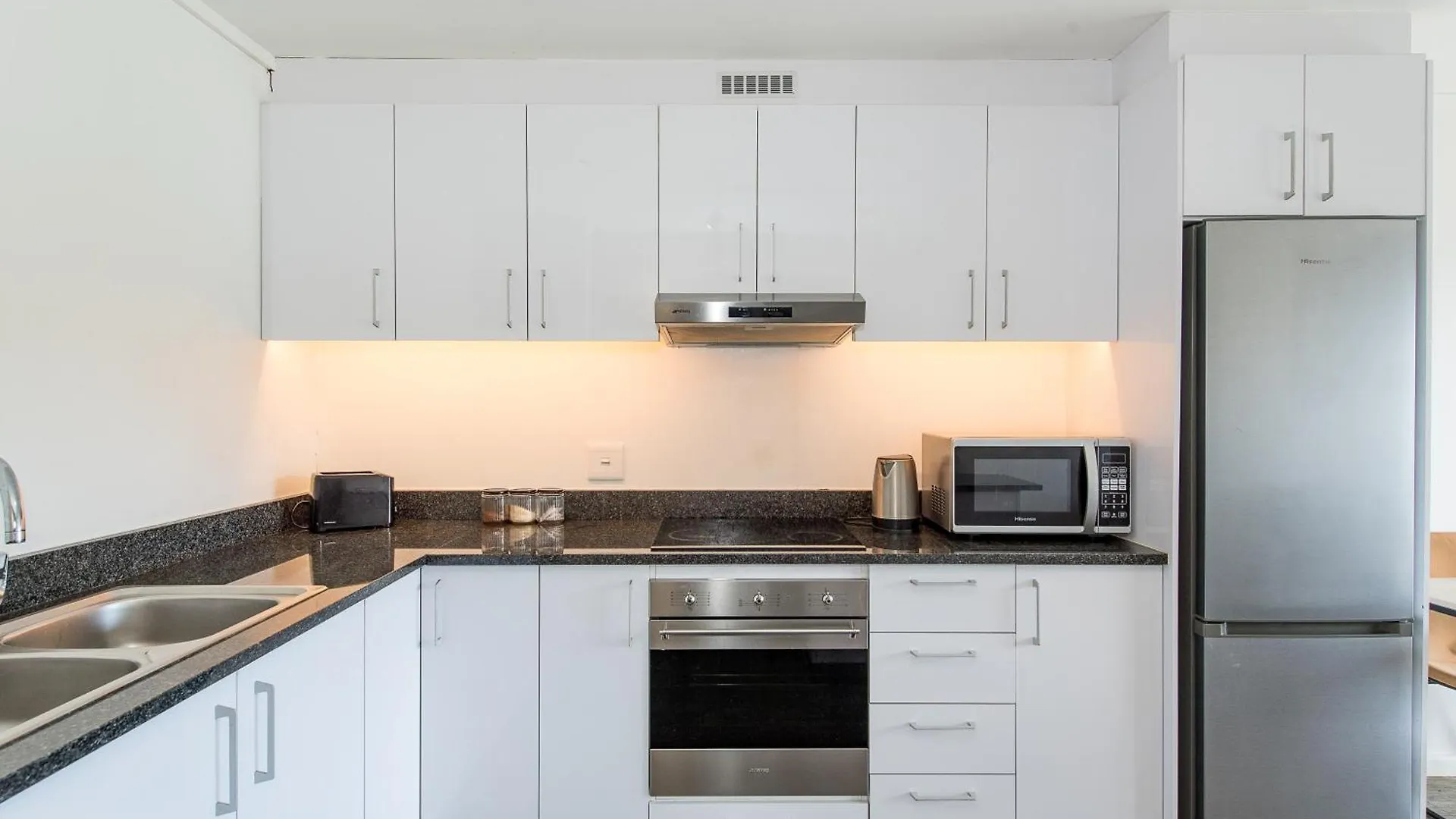 Modern 2 Bedroom Apartment Castlerock Cape Town South Africa