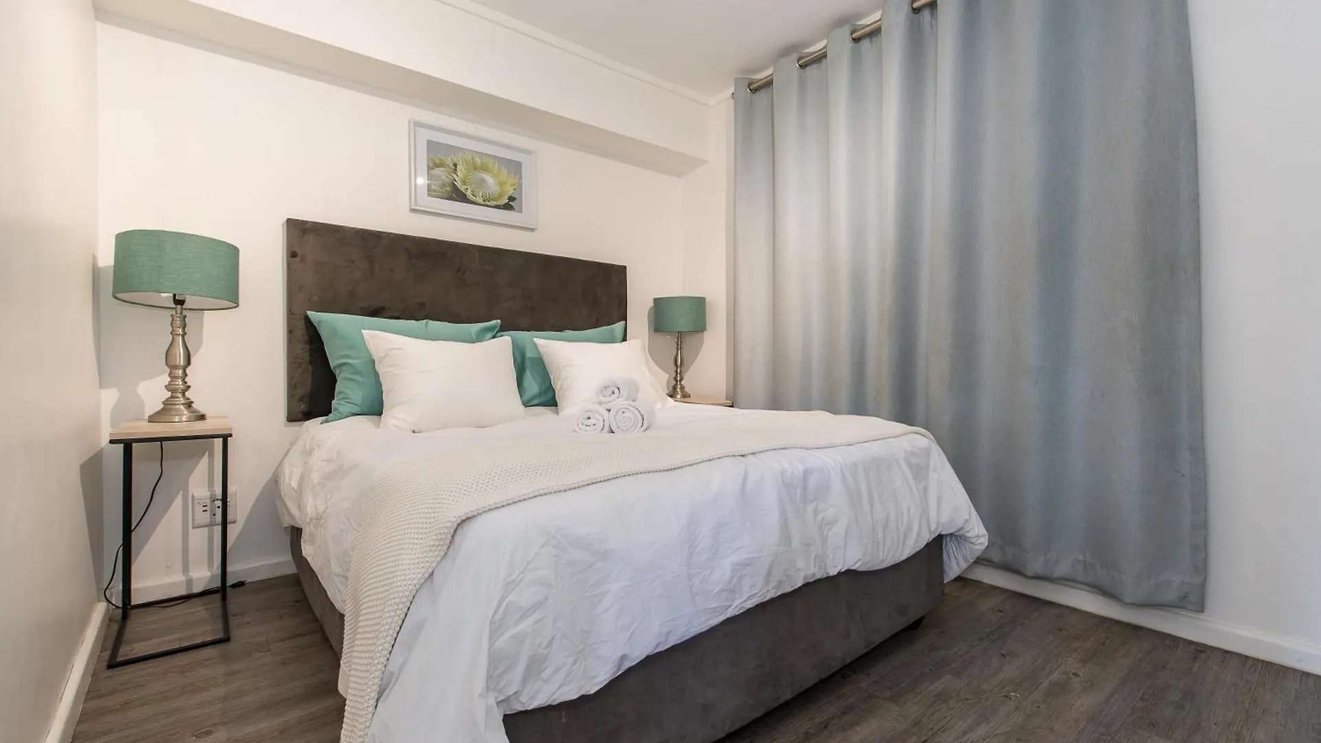 Modern 2 Bedroom Apartment Castlerock Cape Town South Africa
