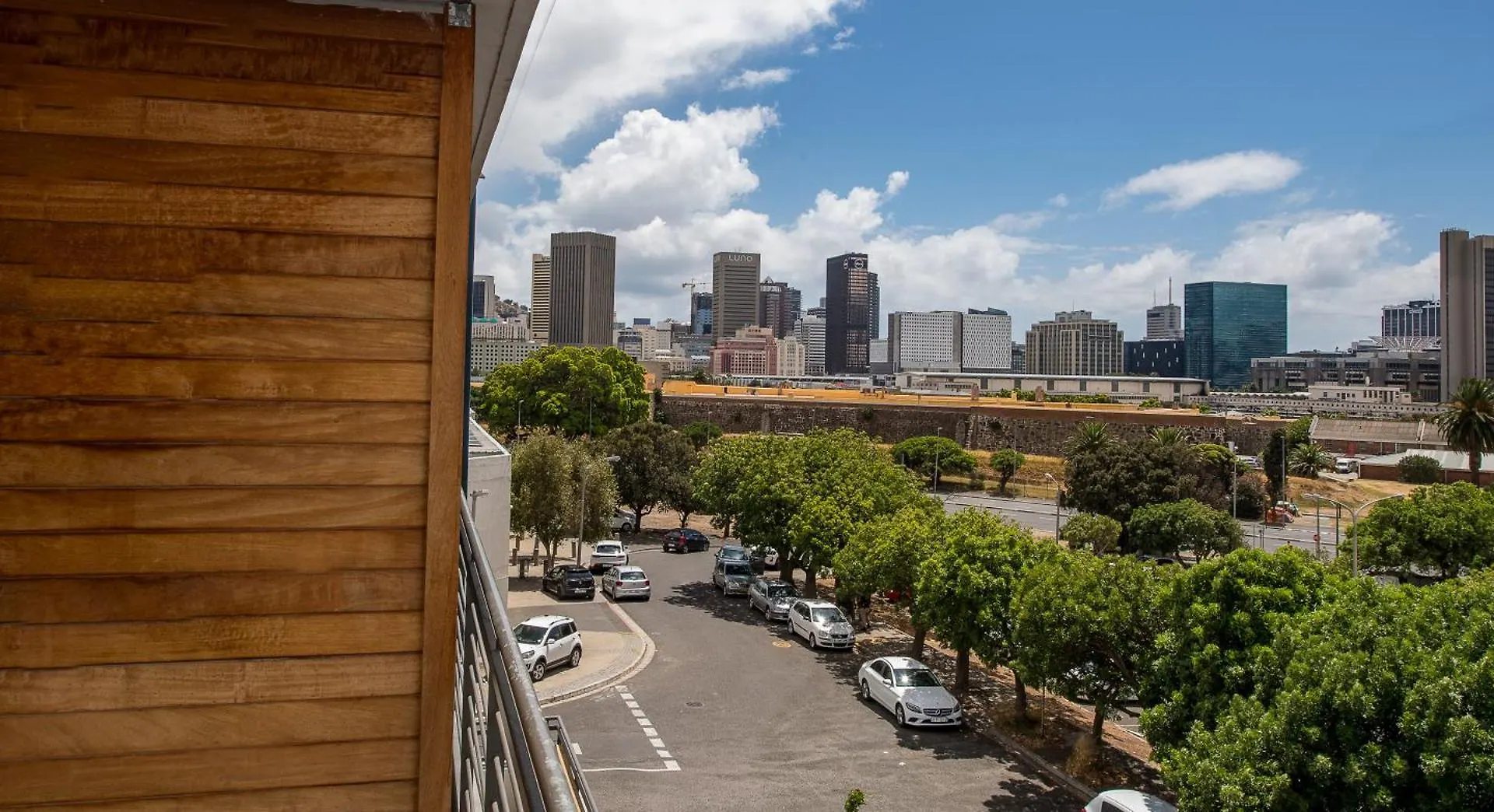 Modern 2 Bedroom Apartment Castlerock Cape Town